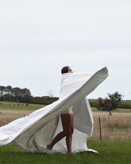 All-Season Down Alternative Emperor Quilt